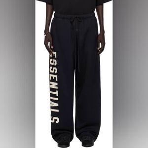 NWT Fear of God Essentials Baggy Logo Down The Leg Black Fleece Sweatpant XS
